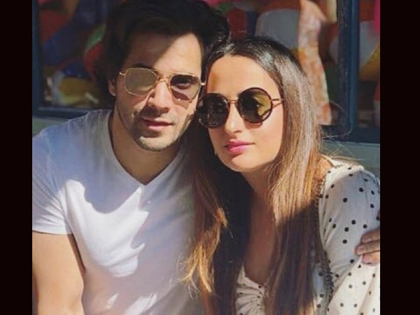 काम पर लौटे काम पर लौटे