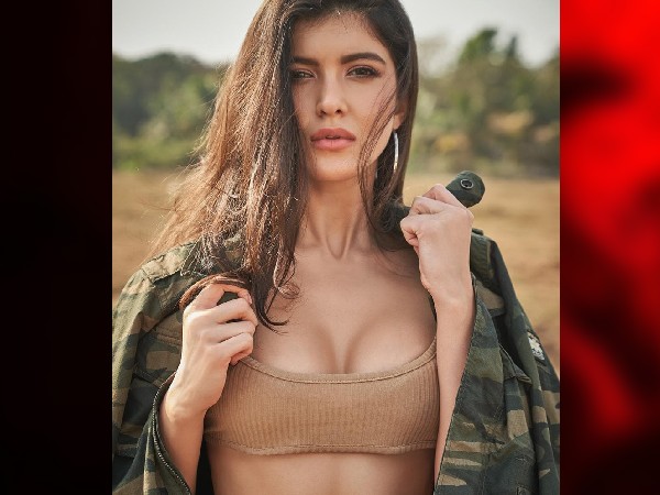 बॉलीवुड में एंट्री से पहले शनाया कपूर