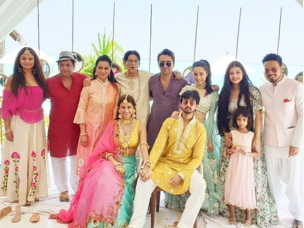 पूरा परिवार