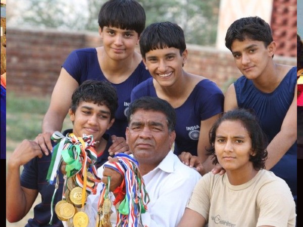 dangal-girls-gita-babita-phogat-s-cousin-ritika-phogat-found-dead-at-mahavir-phogat-s-academy dangal-girls-gita-babita-phogat-s-cousin-ritika-phogat-found-dead-at-mahavir-phogat-s-academy