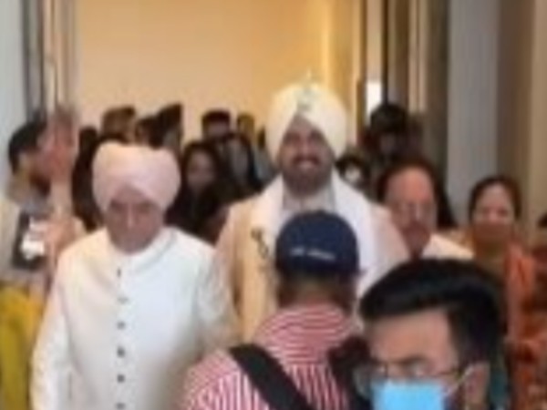 फिल्मों से दूर