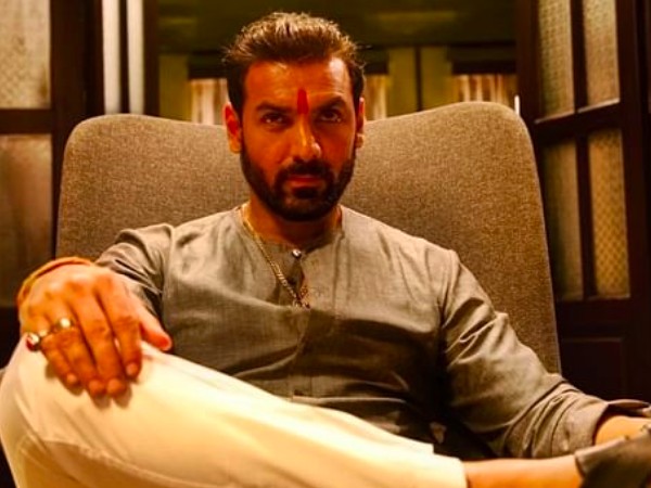 जॉन अब्राहम का एंग्री अवतार जॉन अब्राहम का एंग्री अवतार