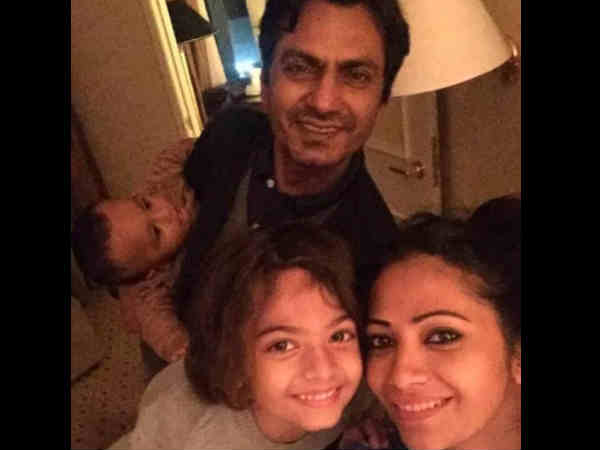 nawazuddin-siddiqui-s-wife-plays-holi-with-his-brother-shamas-after-domestic-violence-allegations nawazuddin-siddiqui-s-wife-plays-holi-with-his-brother-shamas-after-domestic-violence-allegations