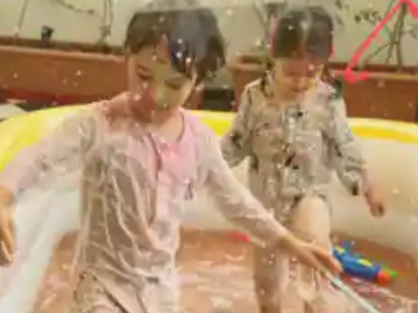 चहलकदमी करते दिखे