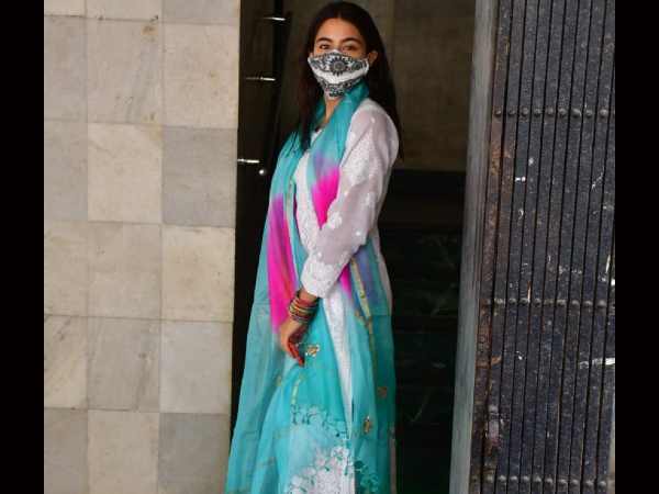 यूं पहुंची सारा