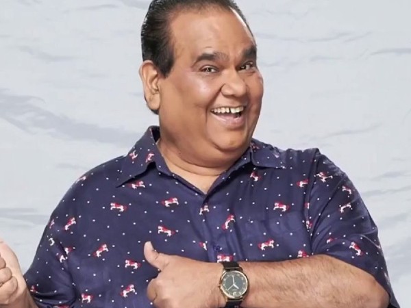 भूमिकाओं से हंसाया