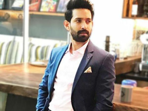 लगातार कर रहे हैं शूटिंग