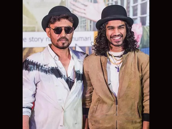 बातों को सबके सामने रखा बातों को सबके सामने रखा