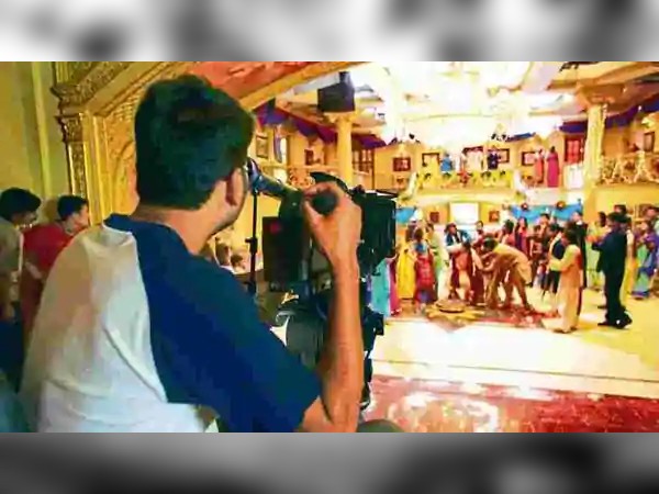 क्या फिर देखने होंगे रिपीट-टेलीकास्ट