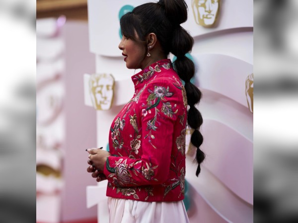 प्रियंका की पॉनीटेल