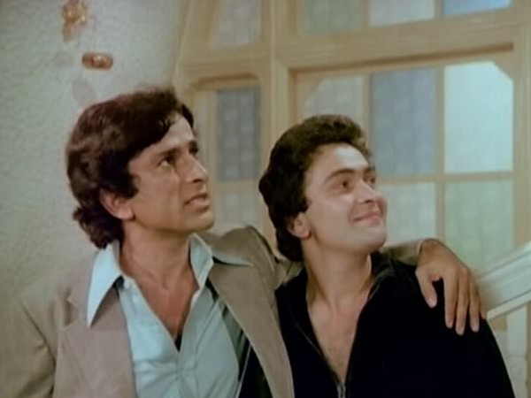 फिर अमिताभ बच्चन के साथ काम करने के लिए ऐसे माने ऋषि कपूर फिर अमिताभ बच्चन के साथ काम करने के लिए ऐसे माने ऋषि कपूर