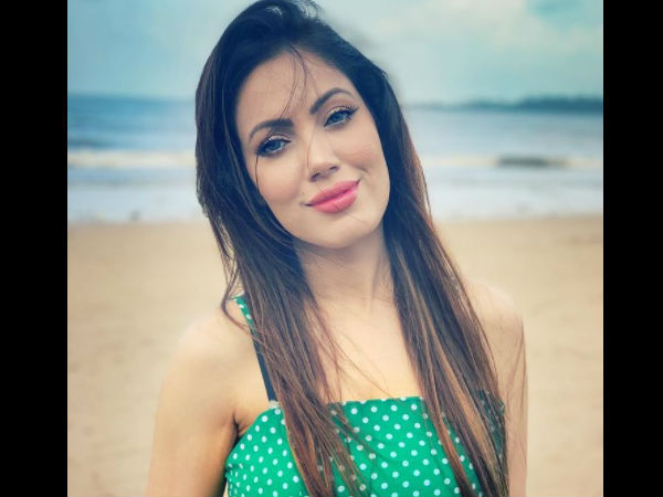 आप हिम्मत करो और उसका मुकाबला करो