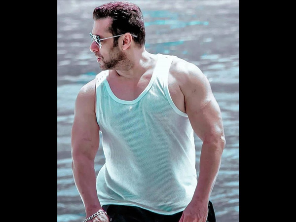 राधे योर मोस्ट वांटेड भाई