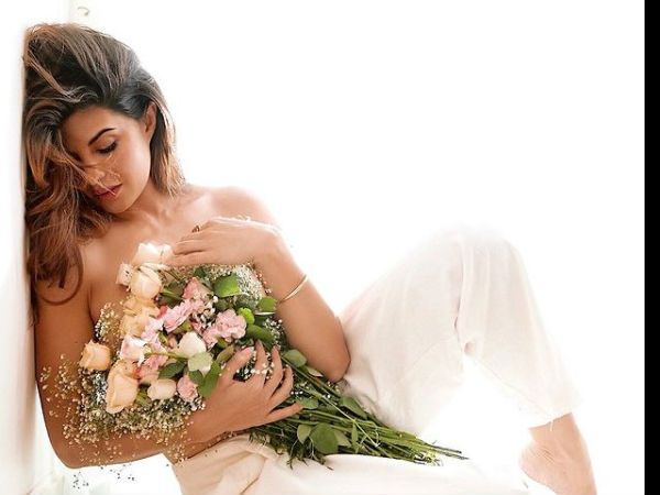 मदद के लिए आगे आईं हैं