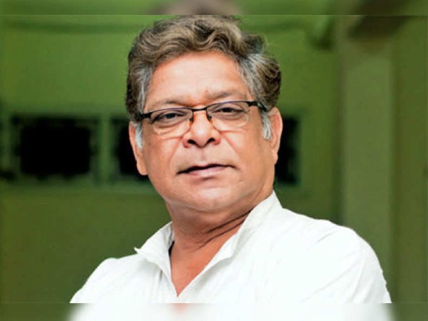 चार और क्रू पॉज़िटिव