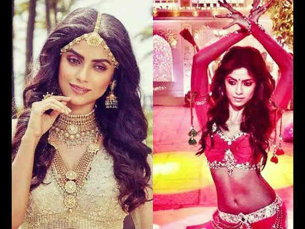 सायंतनी घोष