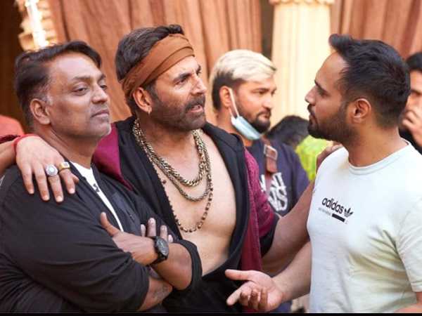 अक्षय को दिया धन्यवाद