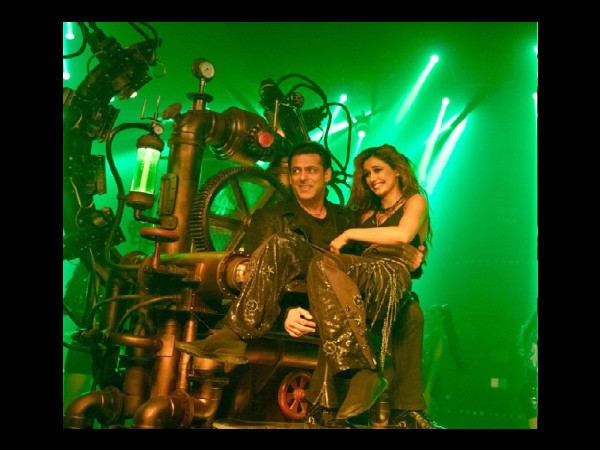 सलमान ने मुझे सच में किस नहीं किया