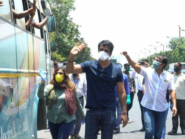 मिल रही है बधाईयां