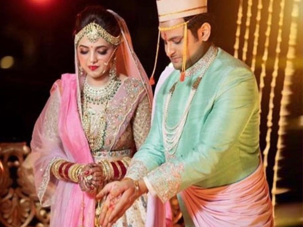 सगाई से पहले फोटोशूट