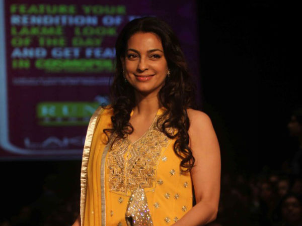 विरोध जाहिर कर रहे थे