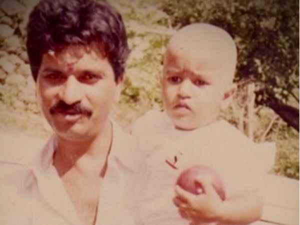 bollywood-stars-sara-ali-khan-ananya-pandey-others-share-their-childhood-pictures-on-father-s-day