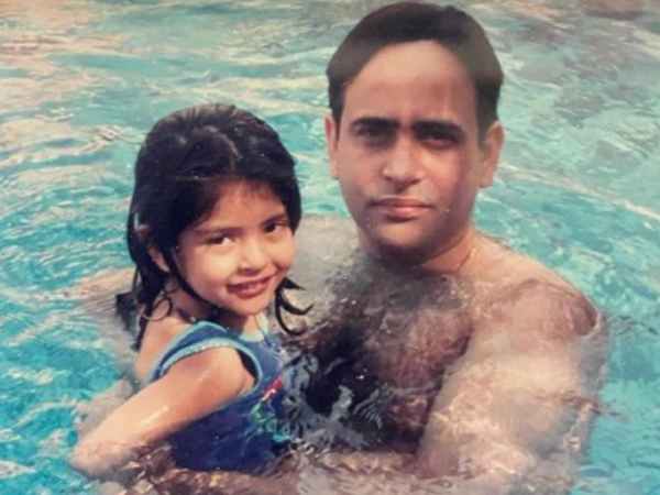 नव्या नवेली नंदा - निखिल नंदा