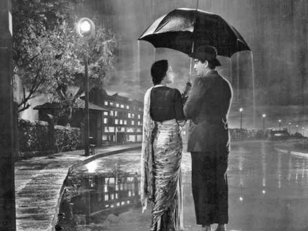 प्यार हुआ इक़रार हुआ प्यार हुआ इक़रार हुआ