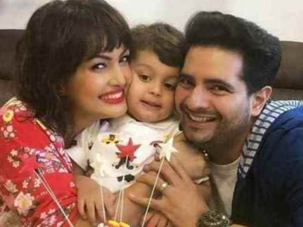 खोले बीते राज़ खोले बीते राज़