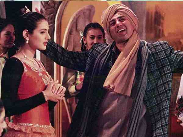 लगभग 500 करोड़ की कमाई