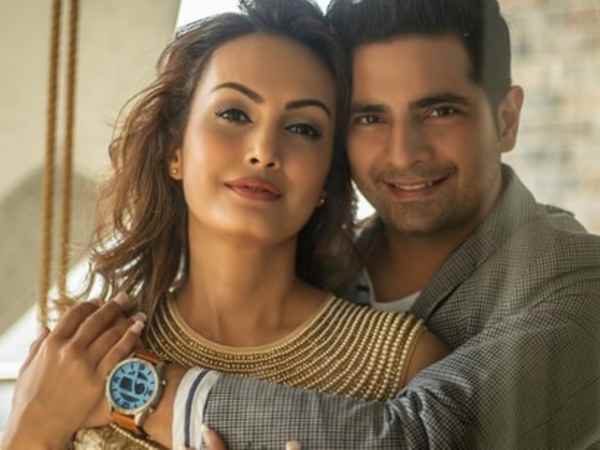 देती हैं धमकी