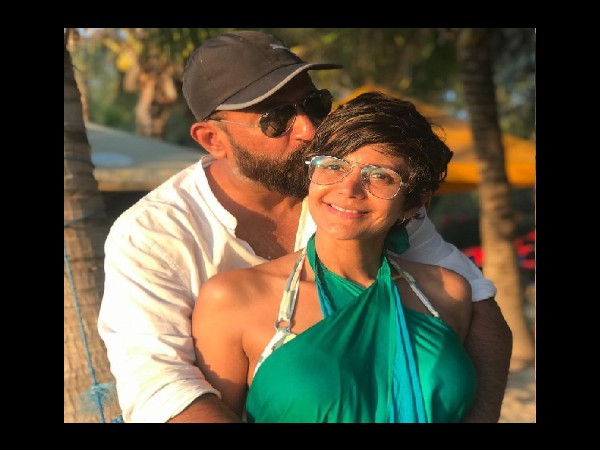 मंदिरा बेदी और राज कौशल का रोमांस मंदिरा बेदी और राज कौशल का रोमांस