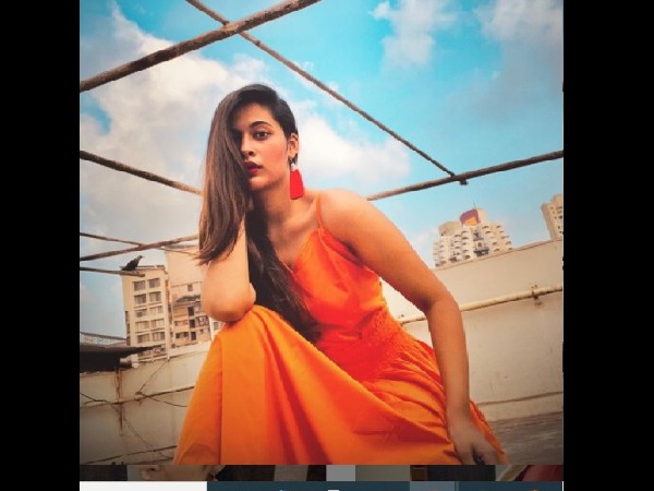 एक्टिंग में जमायेंगी रंग