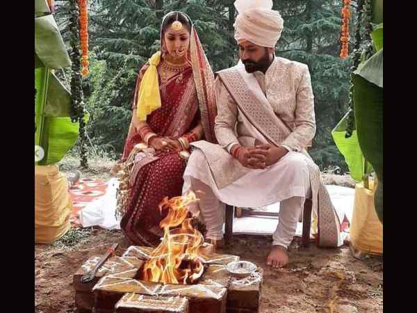 उरी से कर रहे डेट