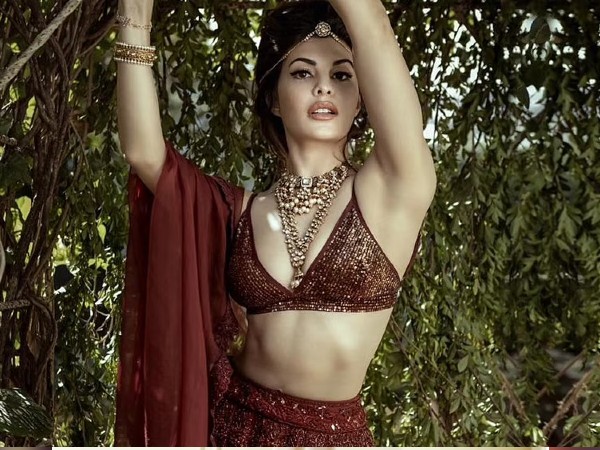 भारतीय परिधानों में भी देखा जाता है 