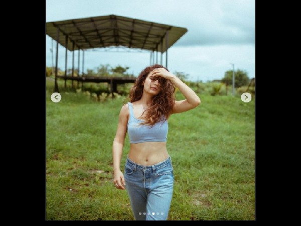 फार्महाउस पर फातिमा सना शेख का बोल्ड फोटोशूट