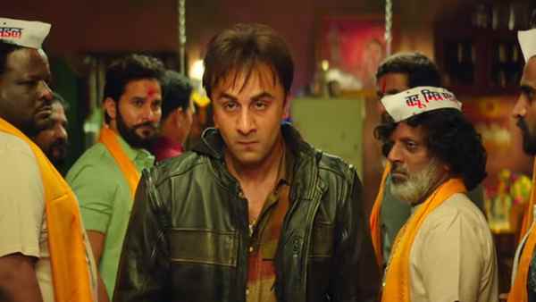 डर कर गलत रास्ता चुनते चले जाना 