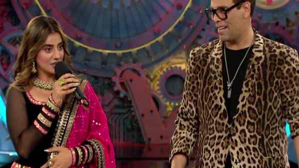 अक्षरा सिंह की एंट्री