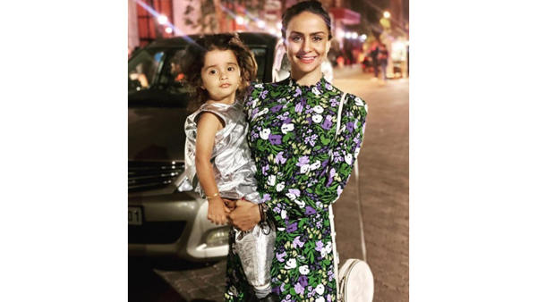 क्या वजह है कि आप राजनीति क्षेत्र में नहीं दिख रही हैं? क्या वजह है कि आप राजनीति क्षेत्र में नहीं दिख रही हैं?