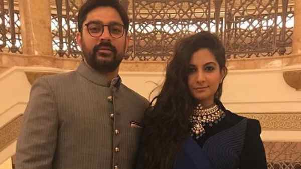 साथ साथ बढ़े आगे