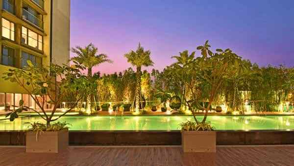 समय बिता रहे हैं जैकी श्रॉफ