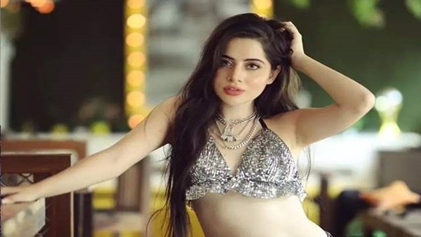 उर्फी जावेद दिखती हैं बेहद हॅाट