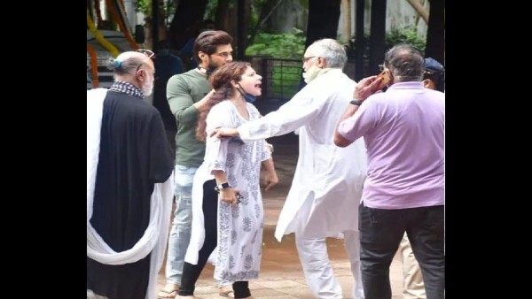 संभावना सेठ की पुलिस के साथ लड़ाई