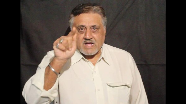 काम की तलाश- रेशम अरोड़ा