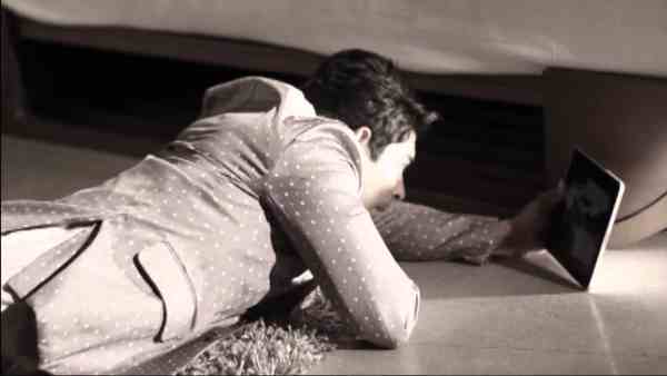 करण जौहर से मिला था कॉन्ट्रैक्ट