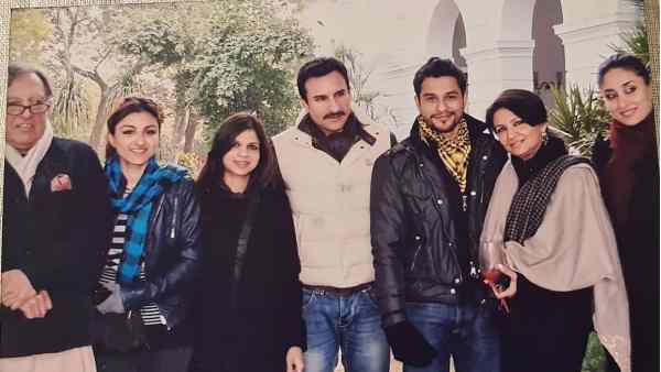परिवार के साथ नवाब पटौदी