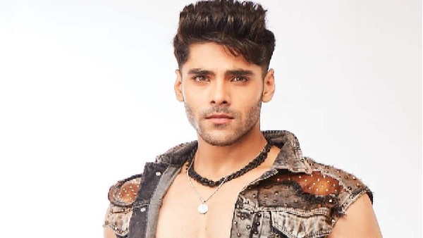 शक्ति- अस्तित्व के एहसास की