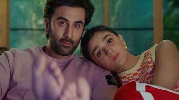 ब्रह्मास्त्र के सेट पर शुरू हुई लव स्टोरी