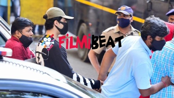 शाहरुख खान और आर्यन खान