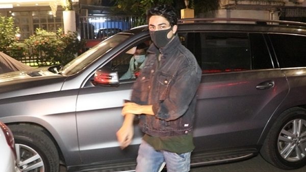 आर्यन खान मेहमान बनकर पहुंचे थे